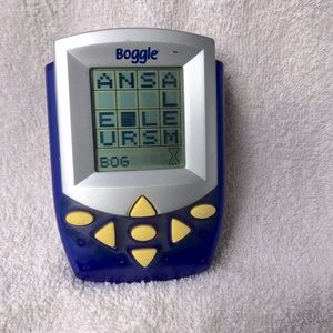 Boggle hand held electronic game from 2002